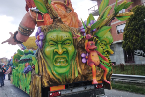 Il carnevale per la pace in giallo e blu di Leini 20250323 8