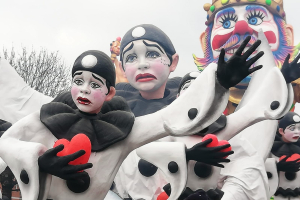 Il carnevale per la pace in giallo e blu di Leini 20250323 29