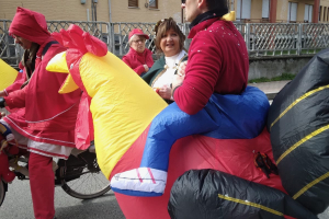 Il carnevale per la pace in giallo e blu di Leini 20250323 10